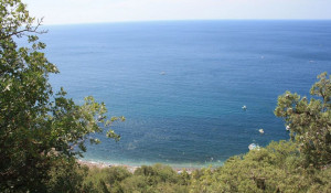 Солнечная тропа. Вид на Серебряный пляж. Крым.