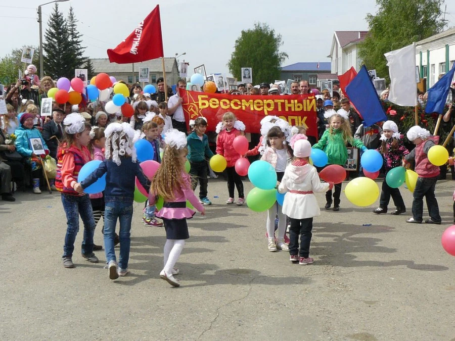 Акция  &quot;Бессмертный полк&quot; в Усть-Калманском районе.