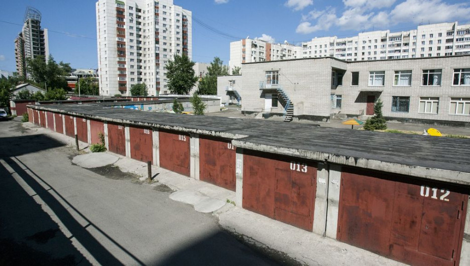Скоро центр Барнаула потеряет еще три десятка гаражей.