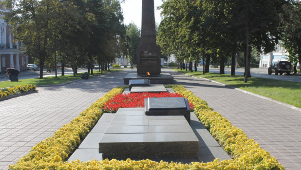 Мемориал “От борющихся павшим борцам за социализм".