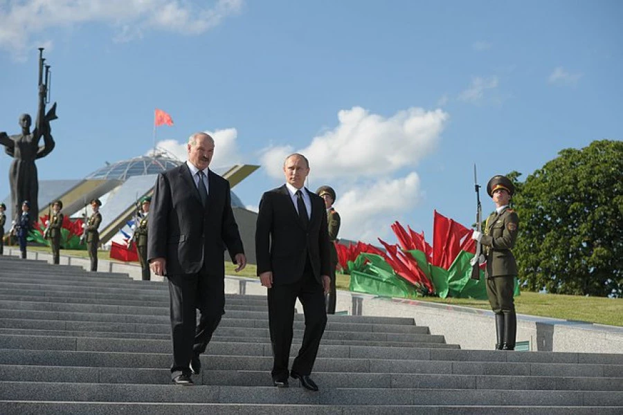 С Президентом Белоруссии Александром Лукашенко. Минск, 2 июля 2014 года.