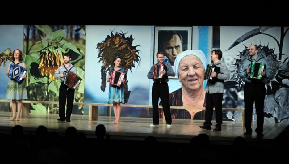 Владимир Путин в Театре наций присутствовал на вечере памяти Василия Шукшина.