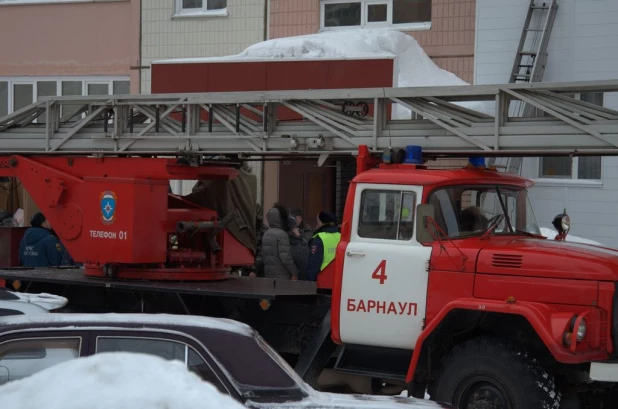 Пожар в Барнауле на ул.Новогородская, 20.