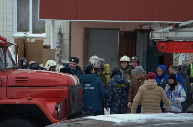 Пожар в Барнауле на ул.Новогородская, 20.