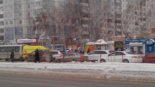 В Барнауле сбили школьницу.