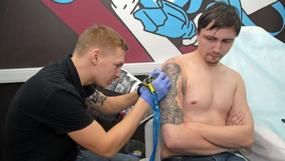 Большая часть тату-мастеров в Барнауле имеет свои предпочтения в стилях, среди которых наиболее сложным считается реализм.