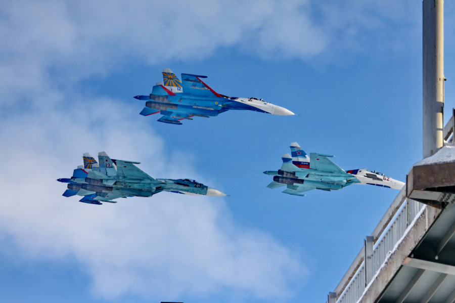 Авиационное шоу в Барнауле 24 января 2015 года.