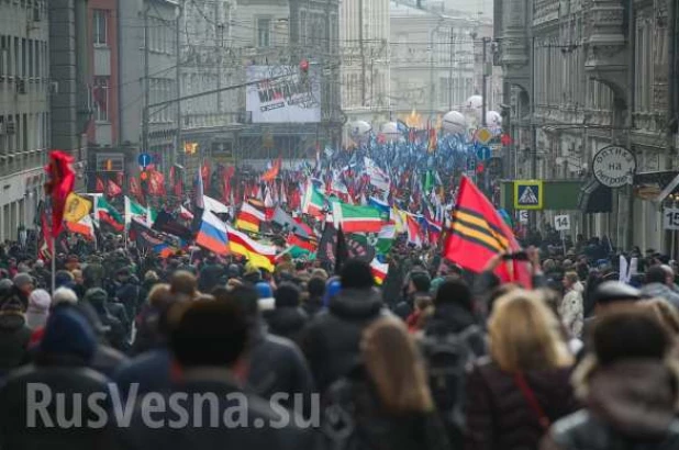 В России прошли акции "Антимайдана". 21 февраля 2014 года.