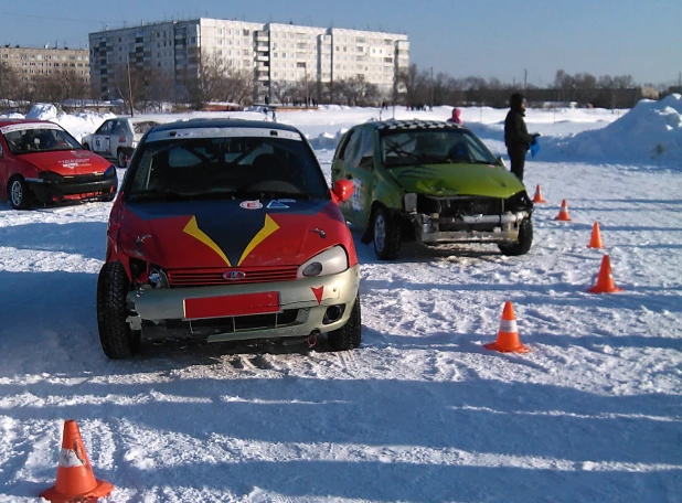 Автогонки на барнаульском ипподроме. 22 февраля 2015 года.