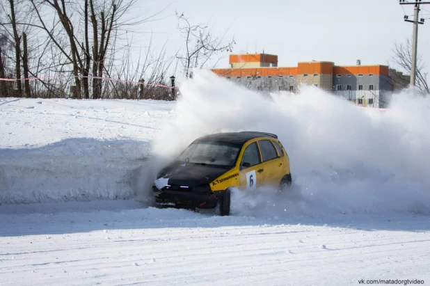 Автогонки на барнаульском ипподроме. 22 февраля 2015 года.