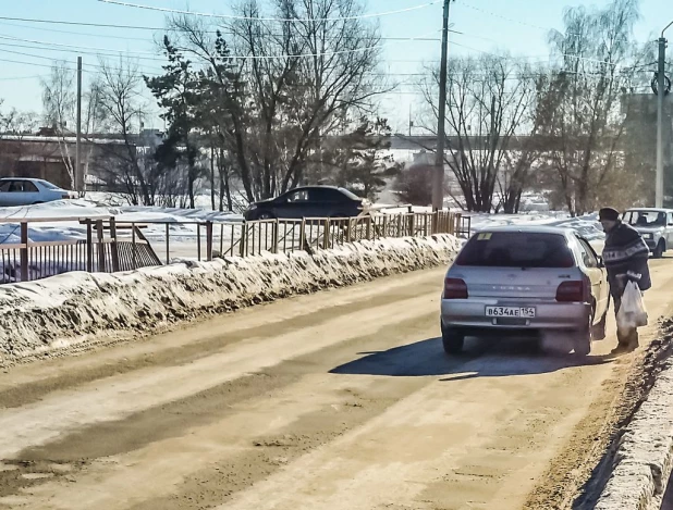 Аварийный мост через Барнаулку.