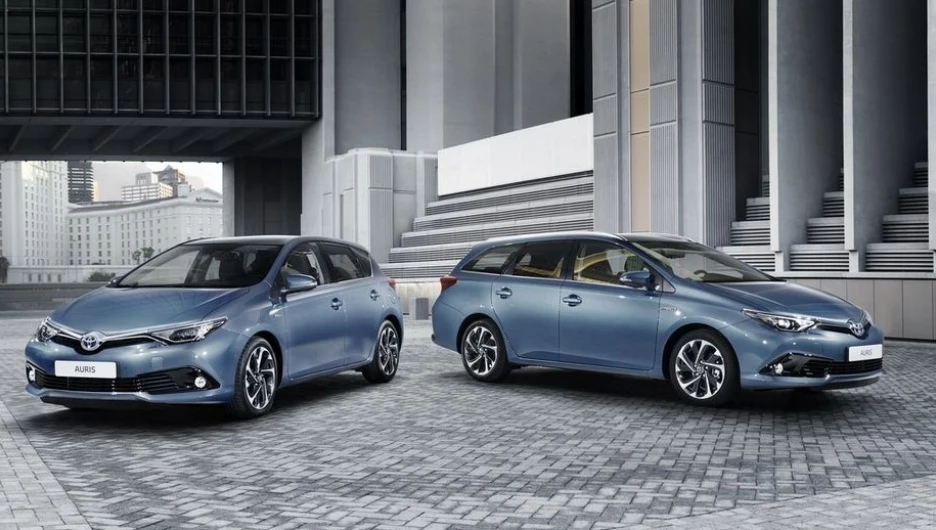 Toyota Auris 2015 модельного года