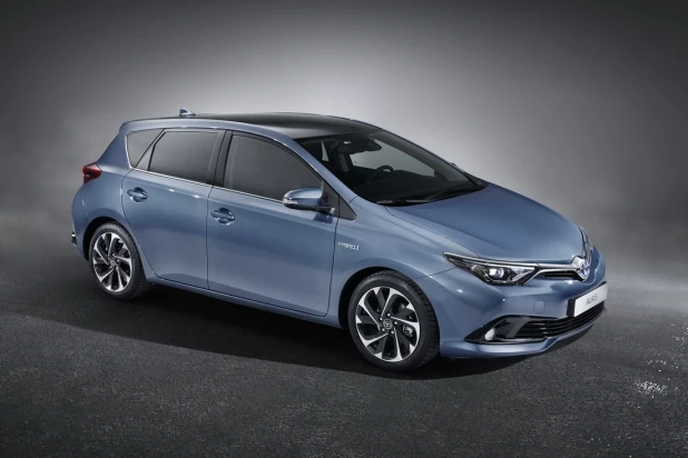 Toyota Auris 2015 модельного года