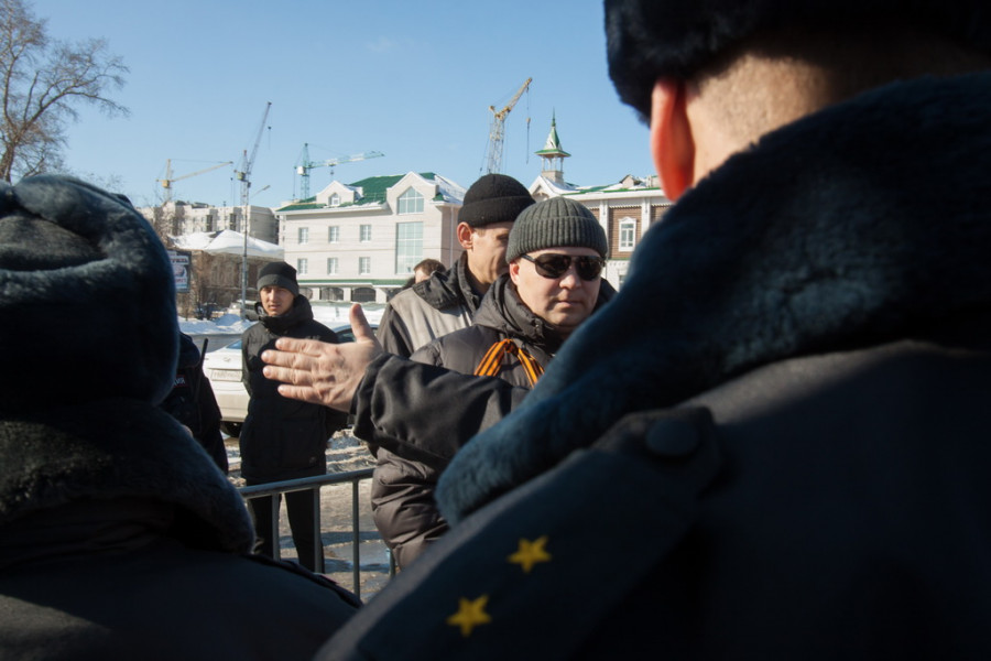 В Барнауле прошла антикризисная и антивоенная акция. 1 марта 2015 года.