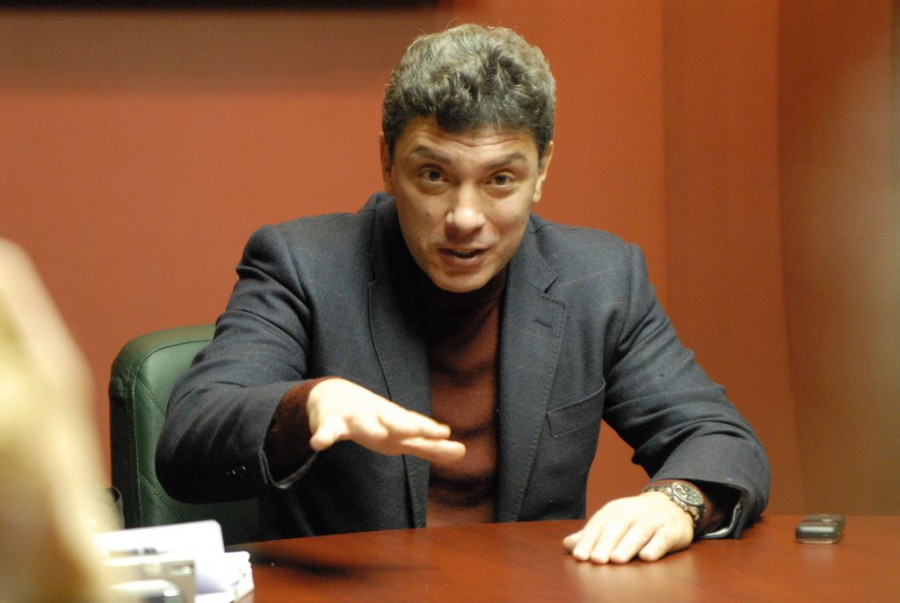 Борис Немцов в Барнауле осенью 2007 года.