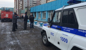 В массажном салоне Красноярска произошел пожар. 5 марта 2015 г.