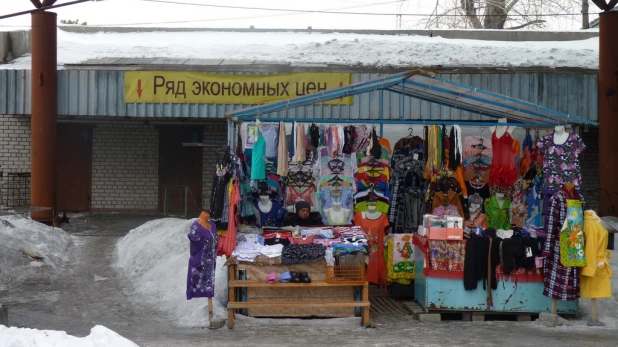 Окрестности стадиона "Локомотив" в Барнауле.