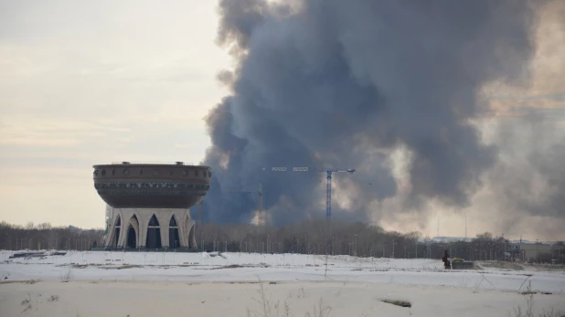 Пожар в ТЦ "Адмирал" в Казани.