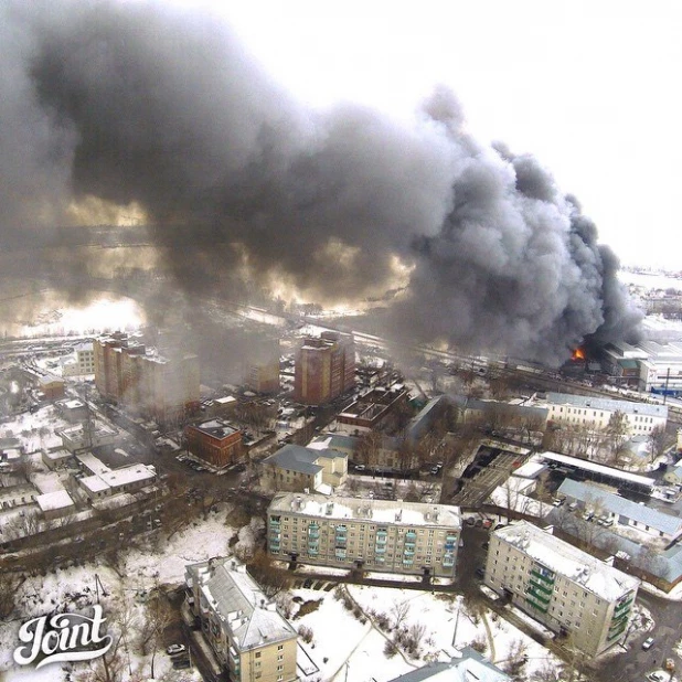 Пожар в ТЦ "Адмирал" в Казани.