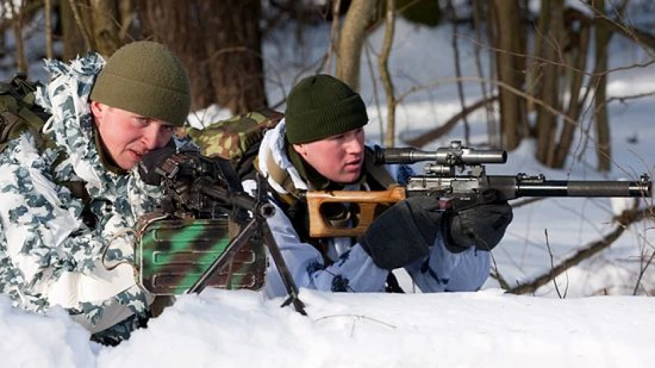 Внезапные учения Северного флота, десантников и частей Западного военного округа.