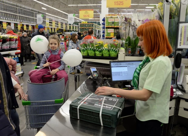 В Барнауле открылся первый магазин "Леруа Мерлен".