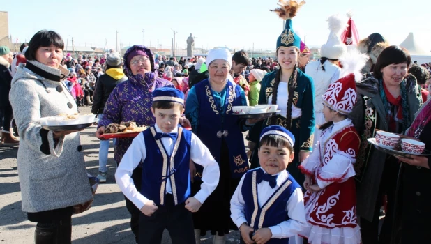 Конкурс красоты "Мисс Наурыз Аруы-2015" в Кош-Агаче. 