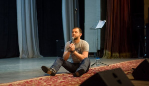 Выступление Руслана Белого в Барнауле.