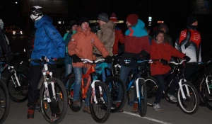 Барнаульцы отметили велопробегом "Час Земли".