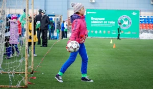 В Барнауле прошел региональный отборочный турнир по футболу среди воспитанников детских домов и школ-интернатов "Будущее зависит от тебя".