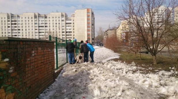 "Чистый четверг" в Центральном районе Барнаула.