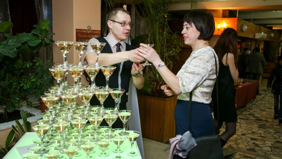 Автоцентра АНТ Hyundai провел показ премиум автомобилей.