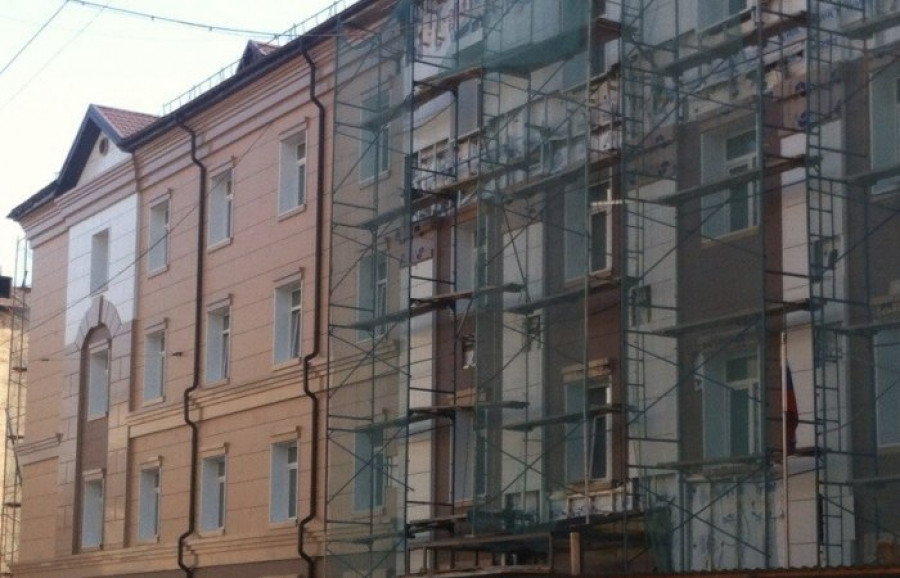Реконструкция фасада Арбитражного суда в Барнауле.