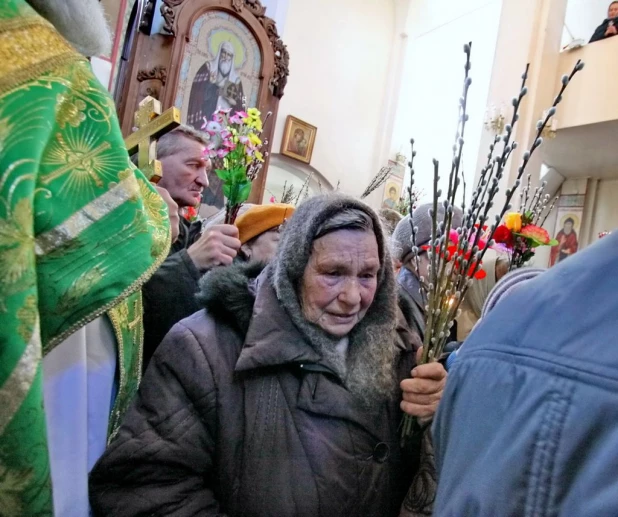 Вербное воскресенье в Барнауле. 5 апреля 2015 года.