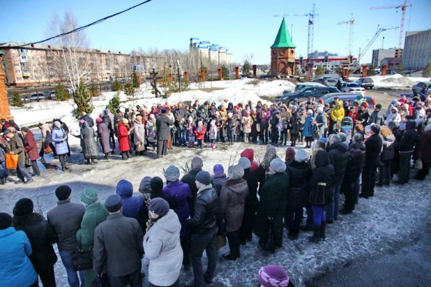 Вербное воскресенье в Барнауле. 5 апреля 2015 года.