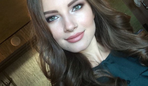 Мария Засорина на конкурсе "Мисс Россия 2015".