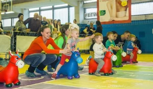 Популярное среди родителей мероприятие "Забег младенцев" вышло на краевой уровень.
