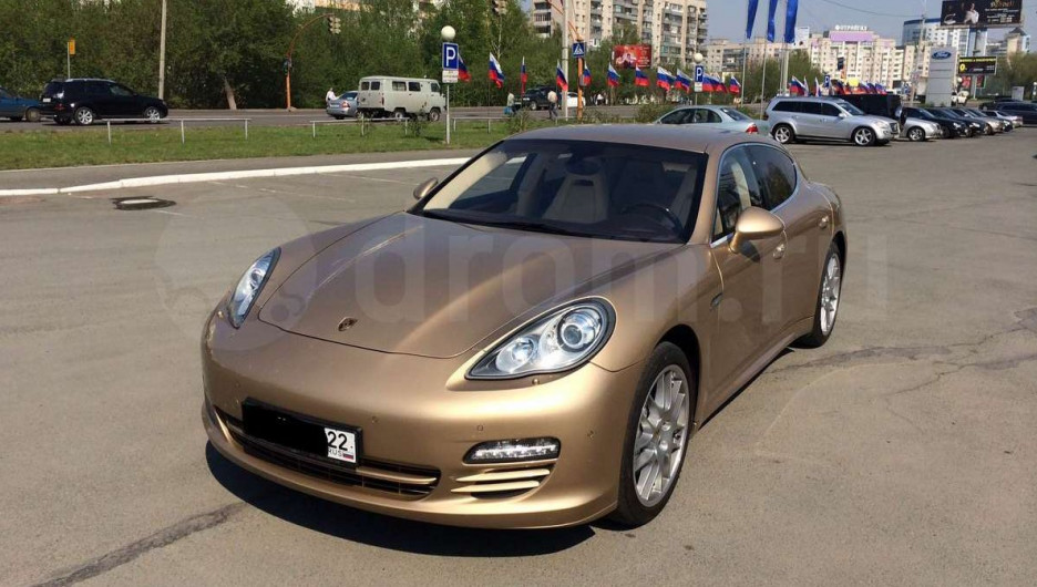 Porsche Panamera в Барнауле