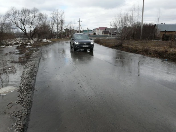 Уровень воды в Барнаулке поднялся. Район Булыгино, 14 апреля 2015 г.