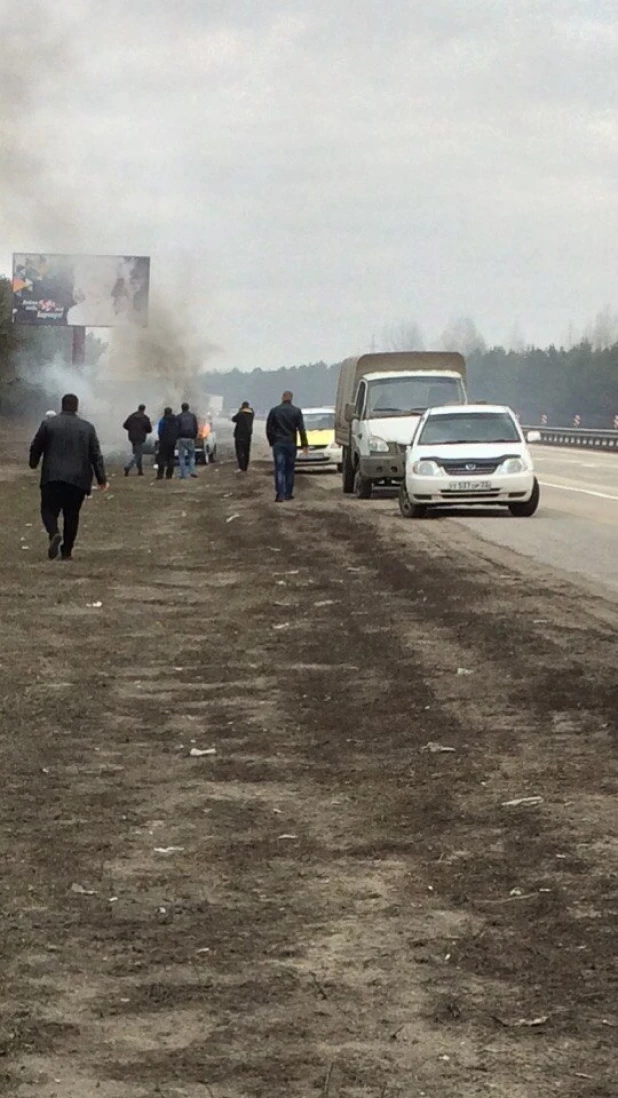 Под Барнаулом сгорел автомобиль отечественного производства.