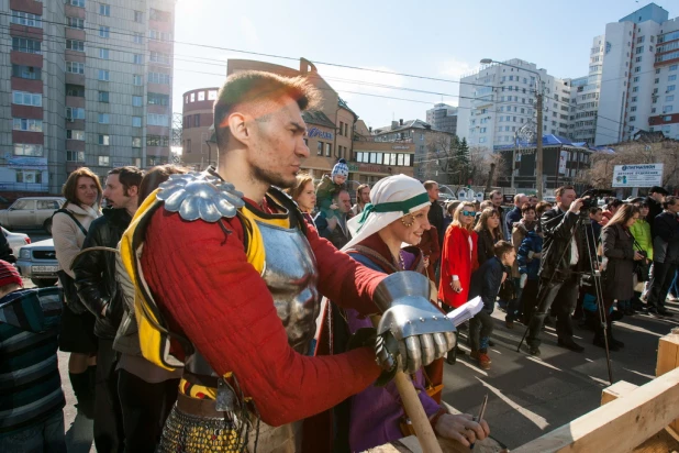 Рыцарские бои в Барнауле. 18 апреля 2015 года.