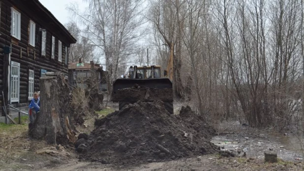 Паводок в Затоне, 23 апреля 2015 года.