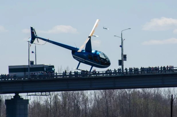 Авиашоу 25 апреля 2015 года в Барнауле.