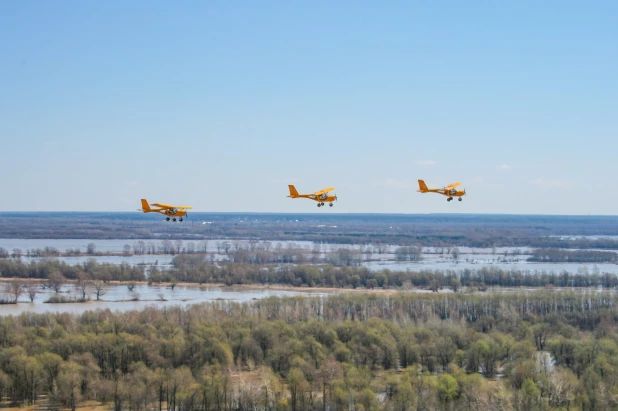 Авиашоу 25 апреля 2015 года в Барнауле.