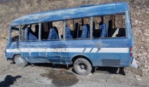 В Усть-Канском районе перевернулся автобус с туристами. 1 мая 2015 года.