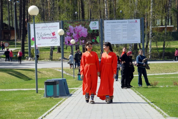 В Алтайском крае отметили праздник "Цветение маральника".