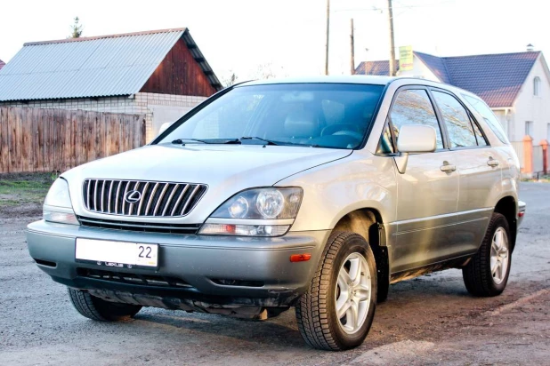 Lexus RX 300 в Барнауле