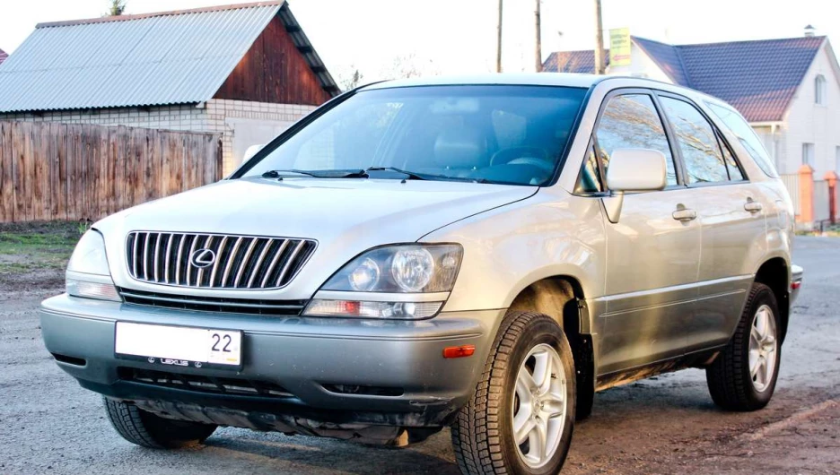 Lexus RX 300 в Барнауле