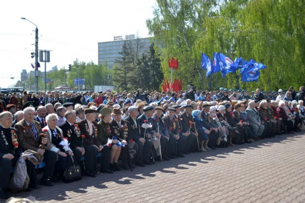 "Вспомним всех поименно…". Барнаул, 8 мая, 2015 года.