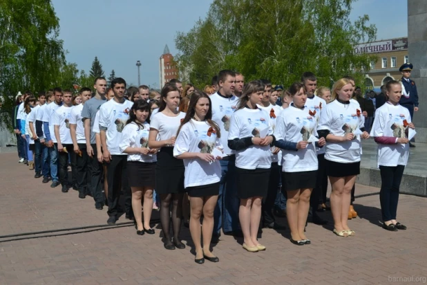 "Вспомним всех поименно…". Барнаул, 8 мая, 2015 года.