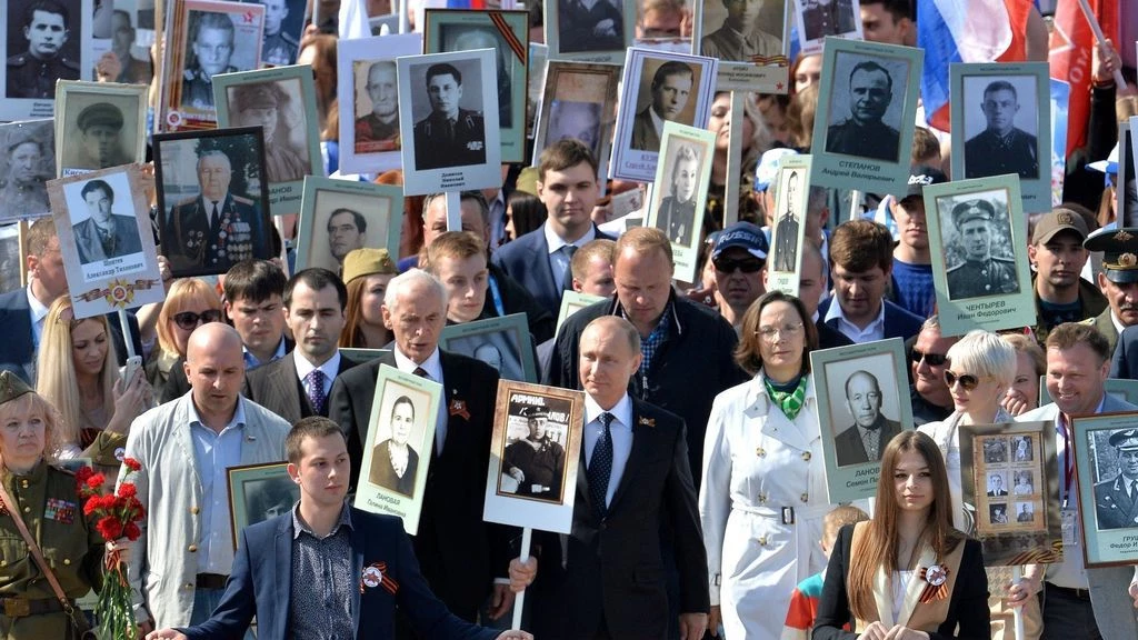 Отец путина бессмертный полк